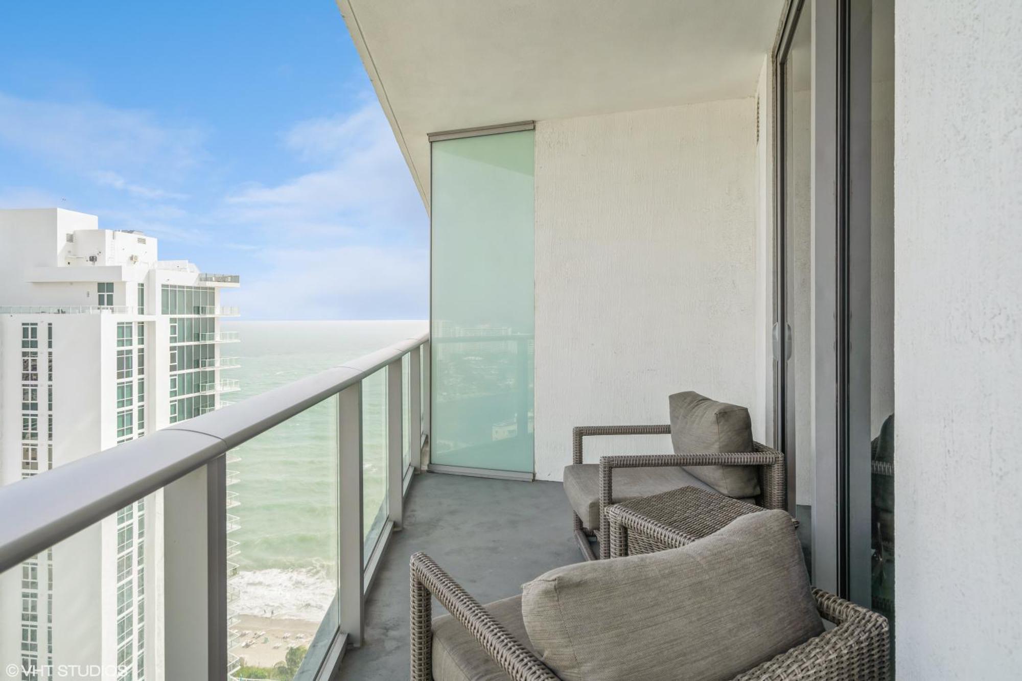 Lyfe Residence Building - Private Apts Over The Beach Hollywood Exterior foto