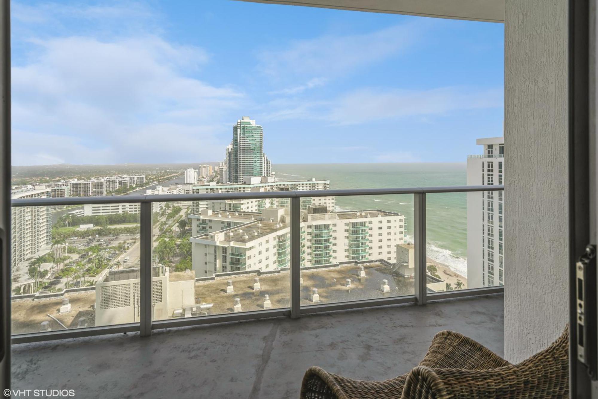 Lyfe Residence Building - Private Apts Over The Beach Hollywood Exterior foto